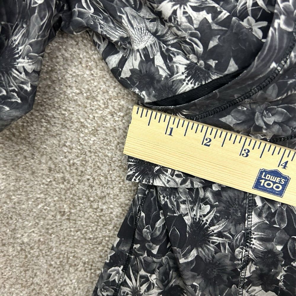 Lululemon Ventilated Running Full-Zip Zip in Hoodie Jacket Women's size 6 Floral - Picture 6 of 8
